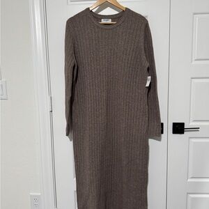 Elegant Brown Knit Dress